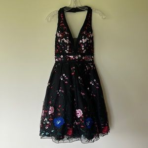 Dave & Johnny black HOCO lace tulle halter dress. Embroidery jeweled flowers NWT